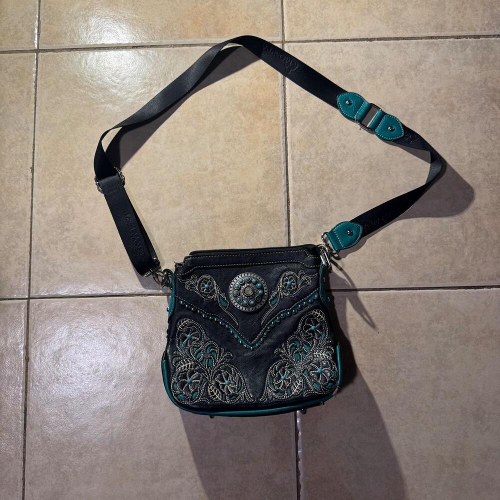 Montana west black leather crossbody bag